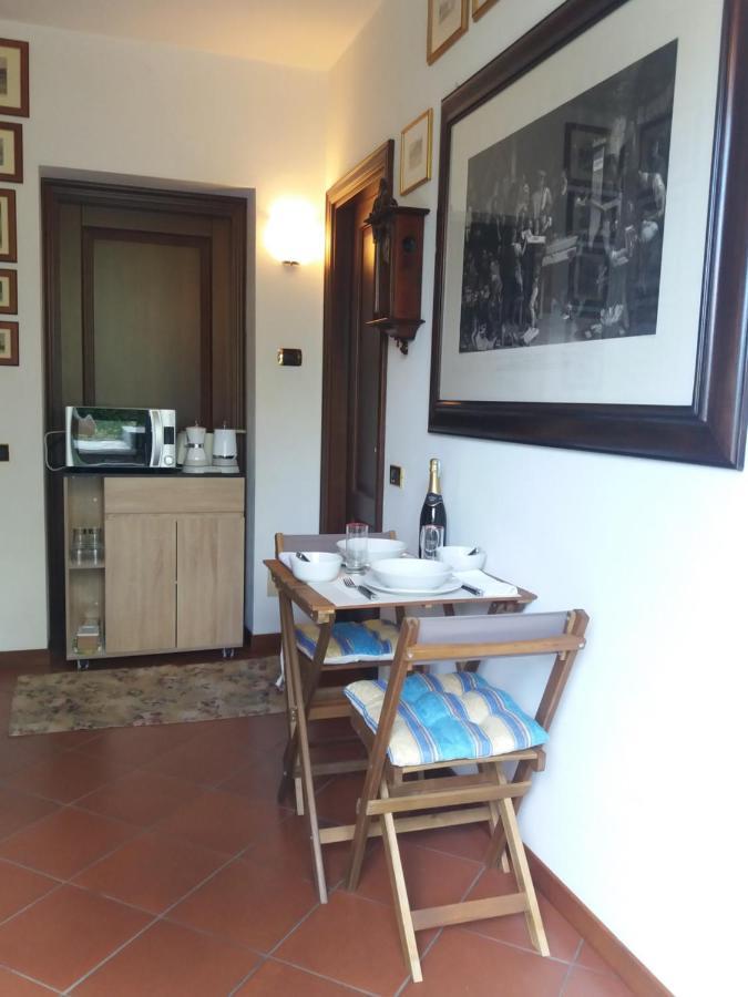 Casa Intignano - Camera Con Bagno E Portico Vista Lago 特雷梅佐 外观 照片